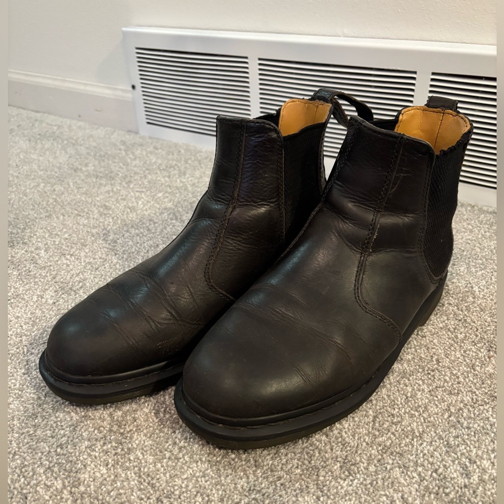 Dr. Martens Chelsea Boots